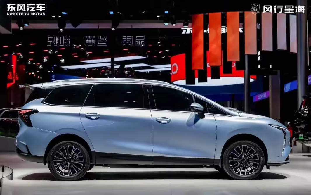 东风风行星海V6亮相2026北京车展 搭载华为乾崑智驾三季度上市